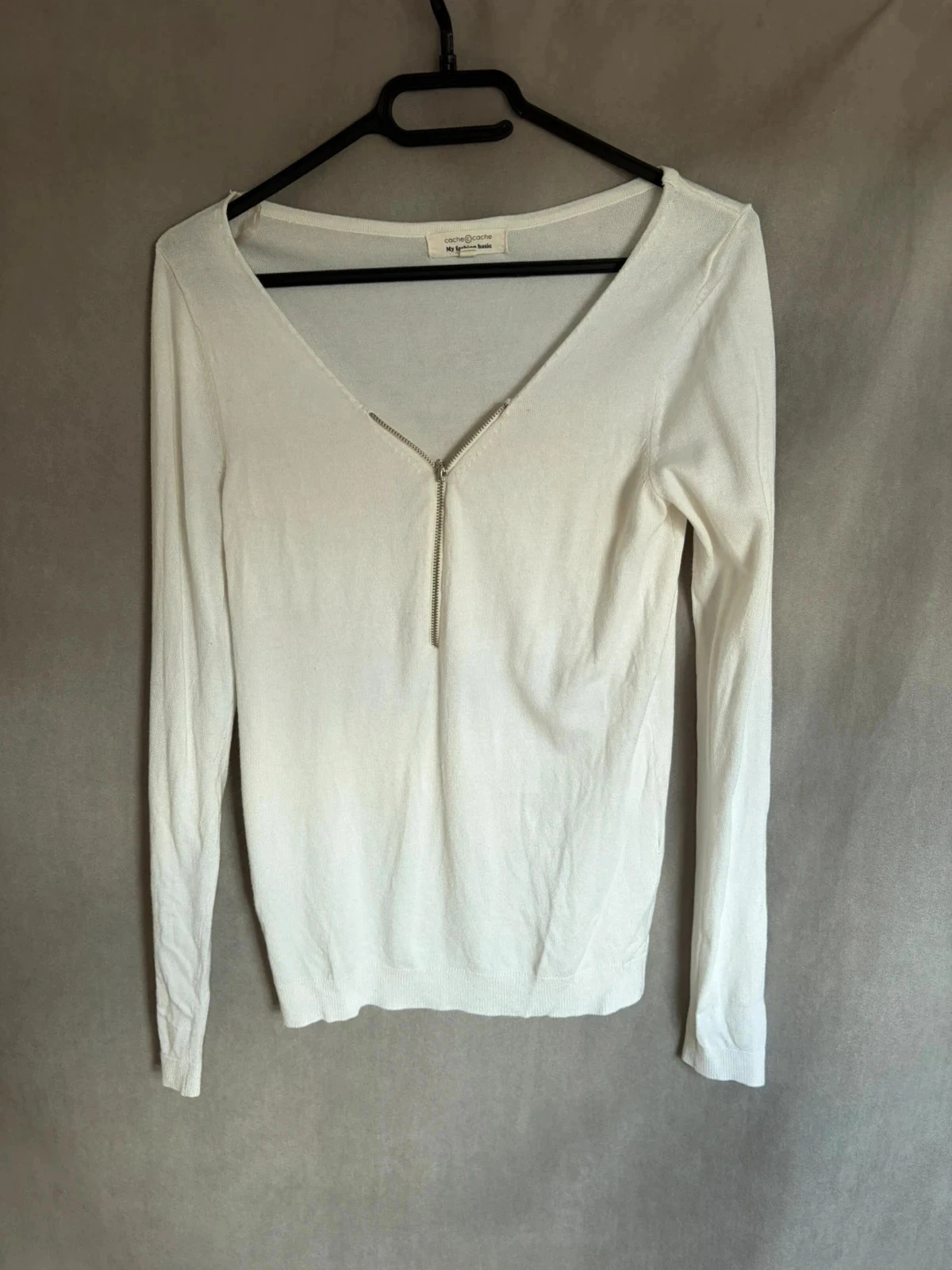 Joli pull blanc taille s cache cache